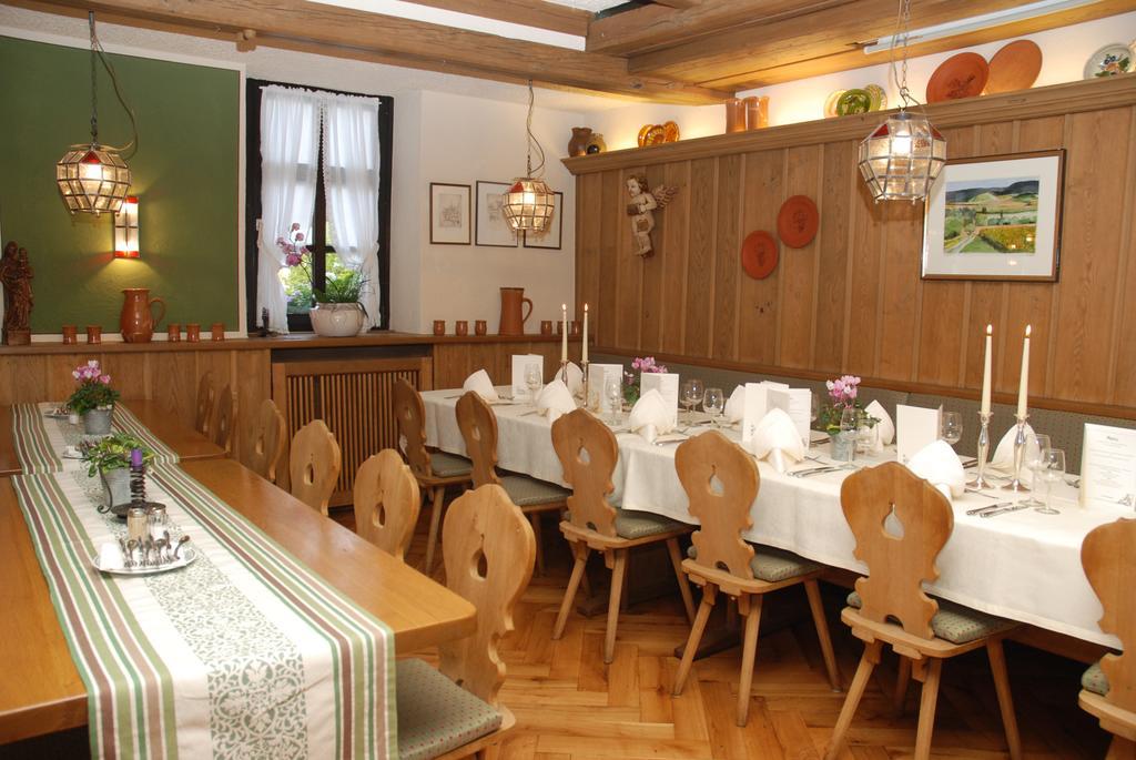 Gasthof Zum Weissen Lamm Sommerach Luaran gambar