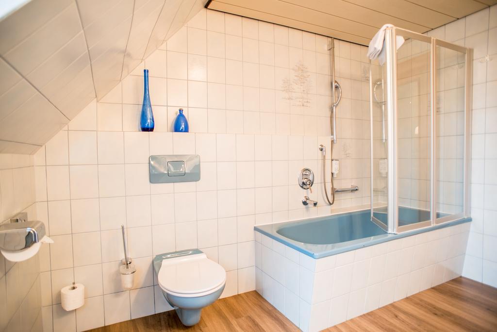Gasthof Zum Weissen Lamm Sommerach Luaran gambar