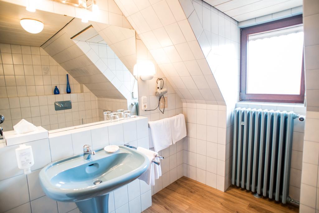 Gasthof Zum Weissen Lamm Sommerach Luaran gambar